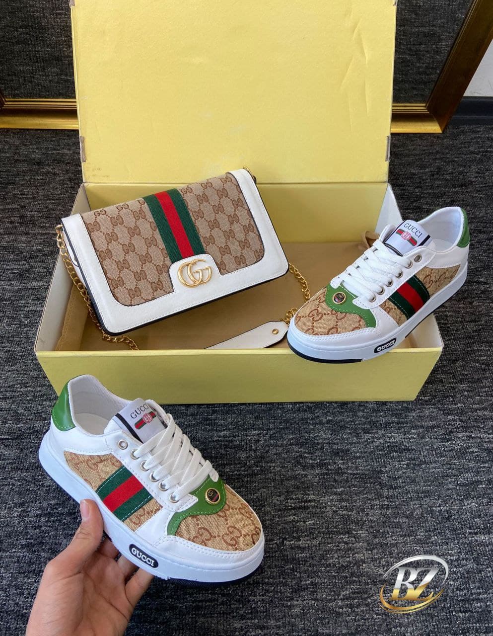 Chaussures - Image 1