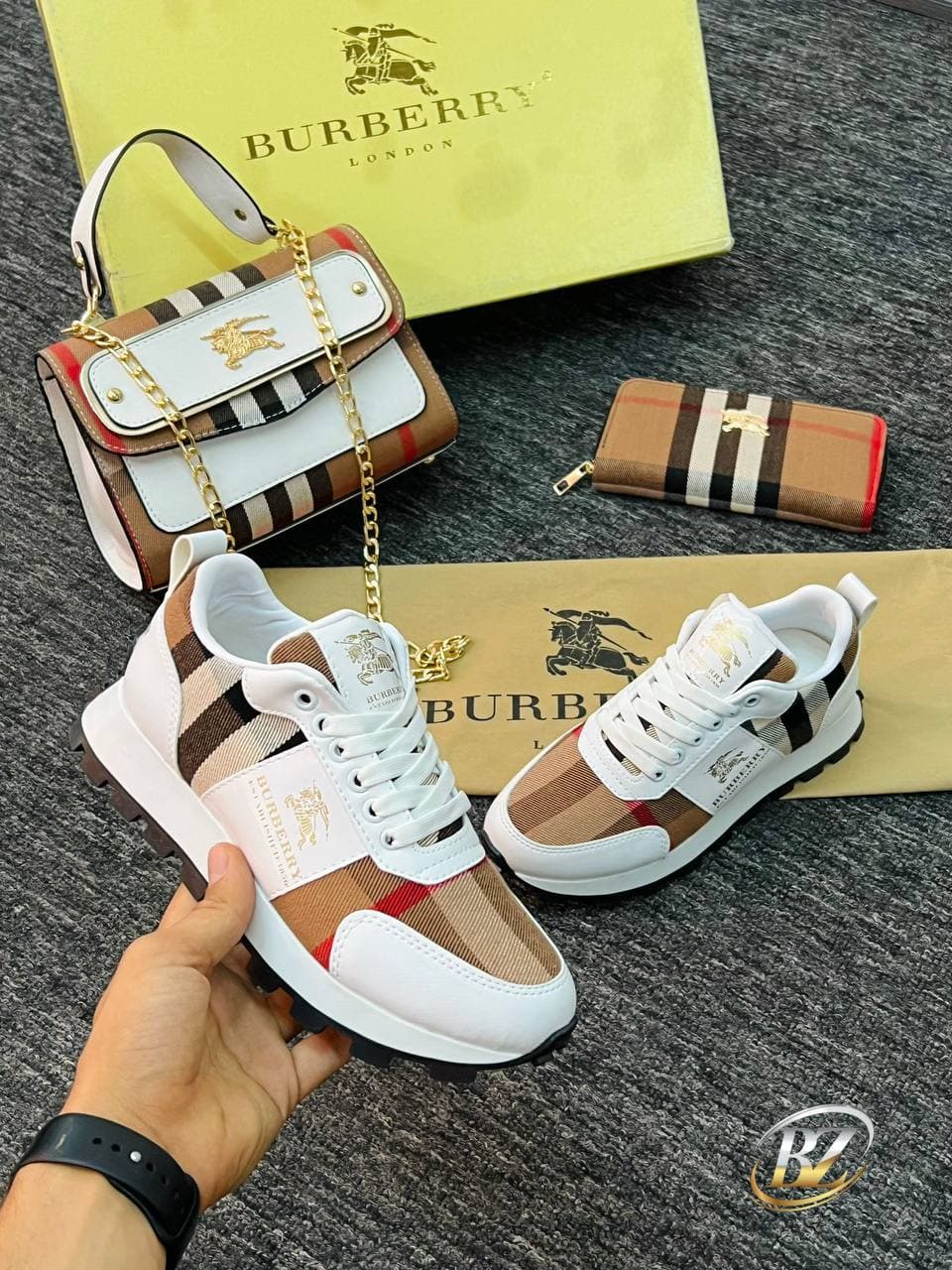 Chaussures - Image 1